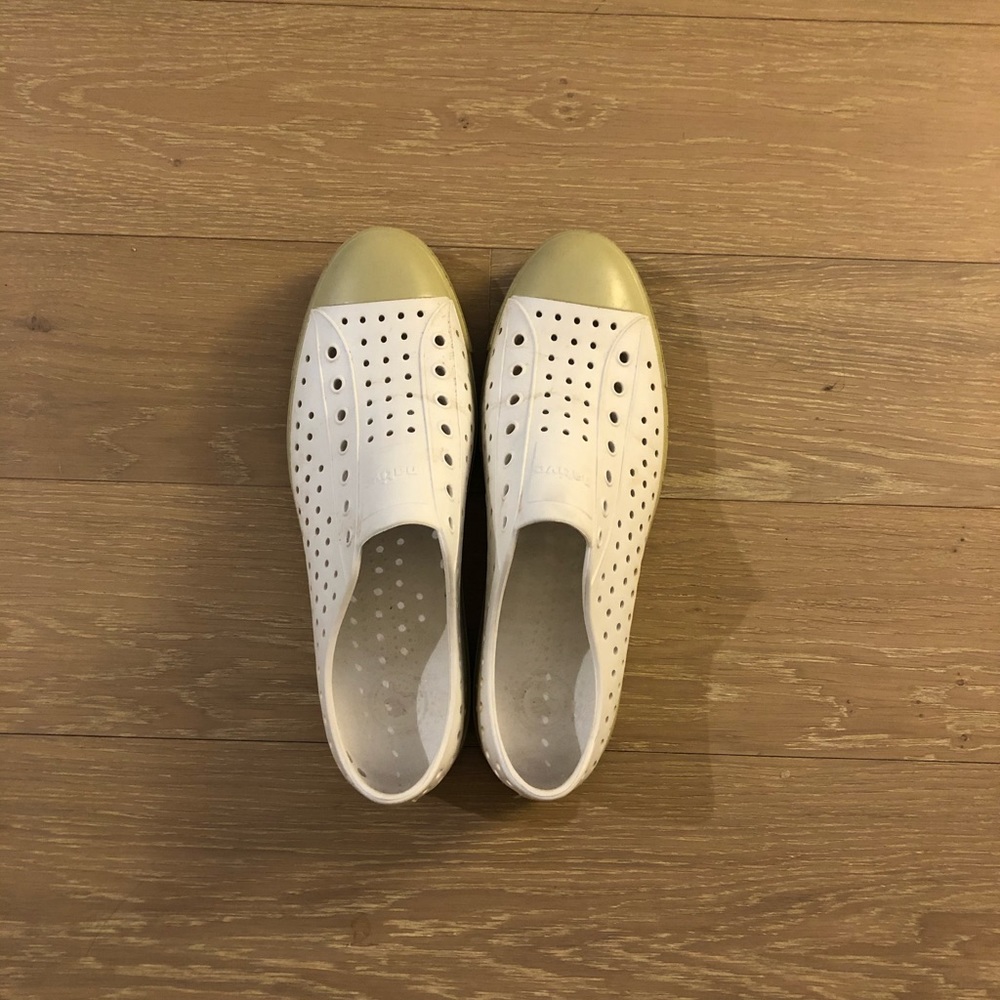 Used White Natives